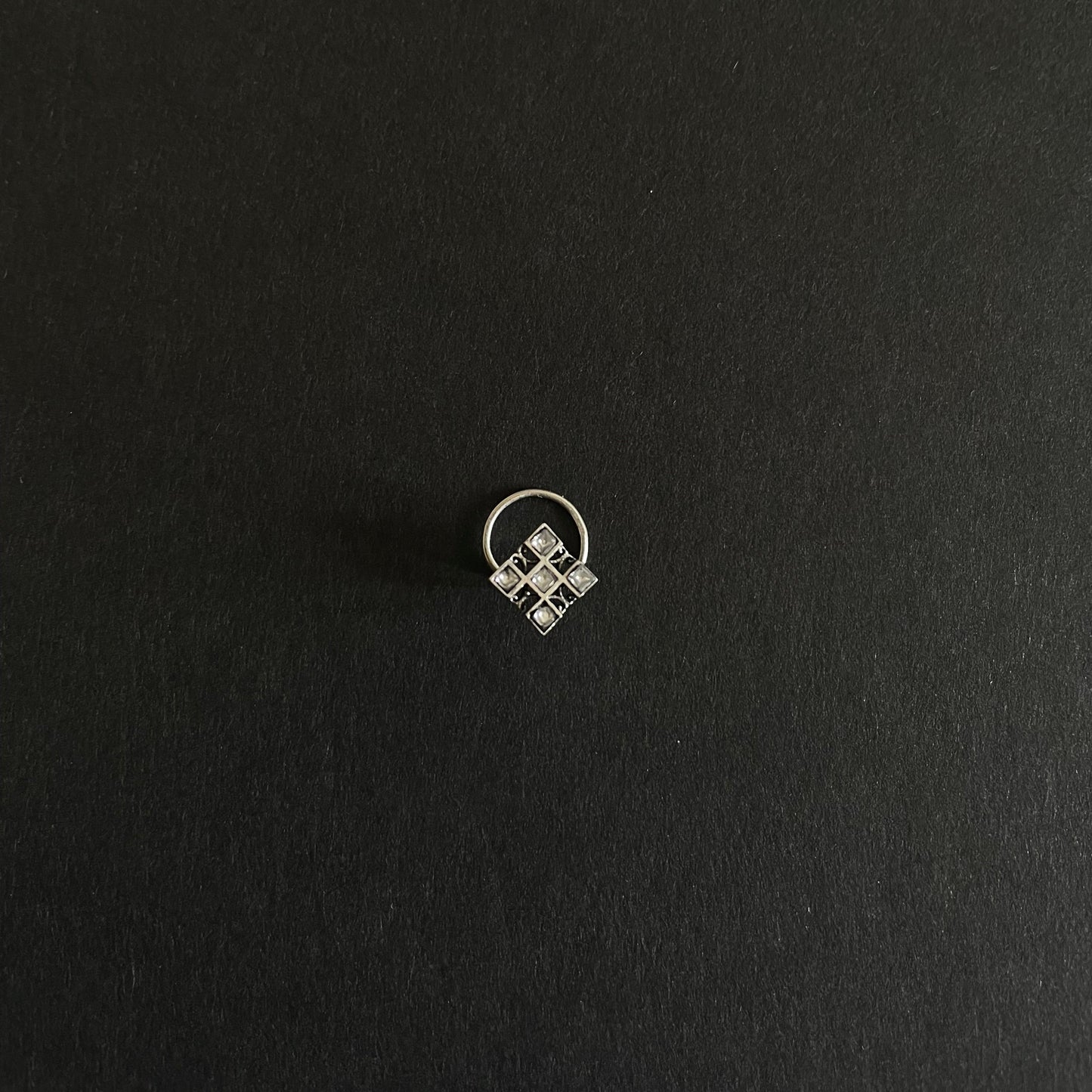Silver Mirage Nose Pin