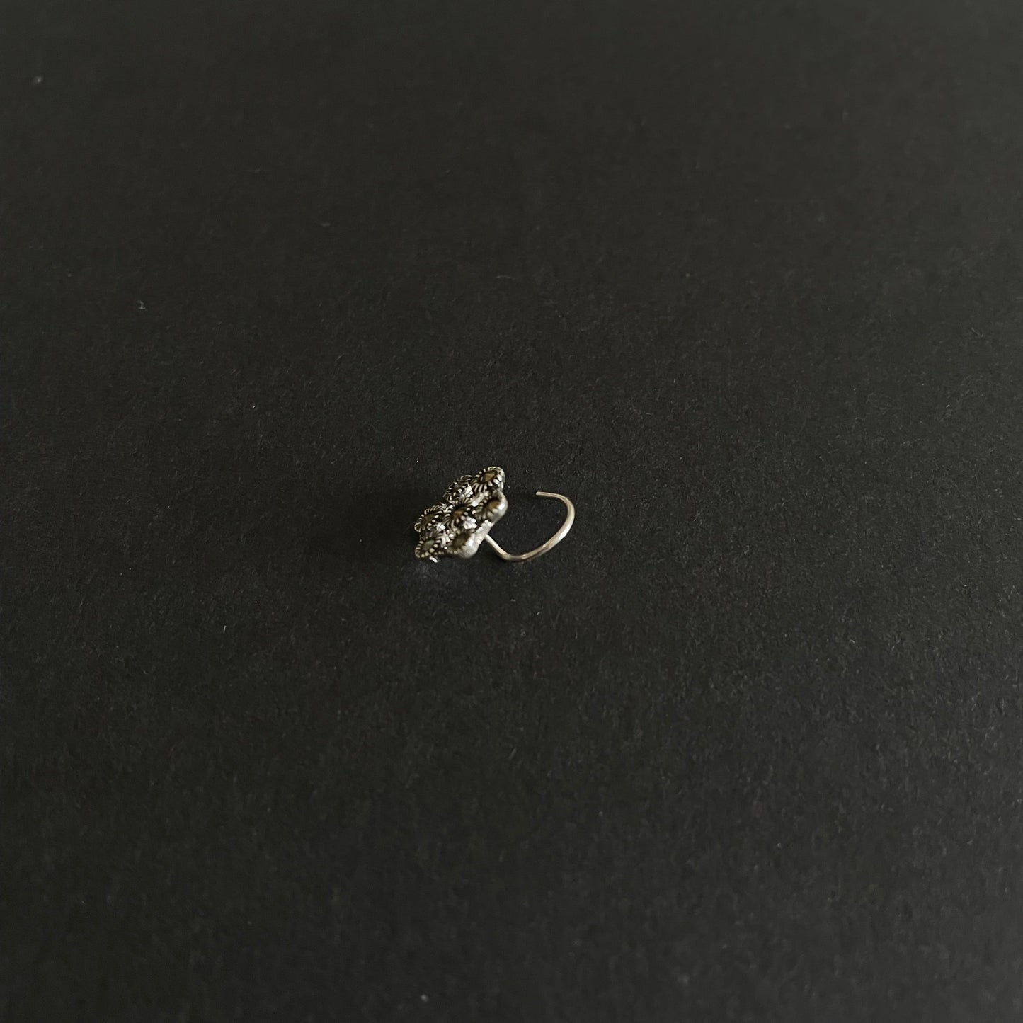 Black Stone Nose pin