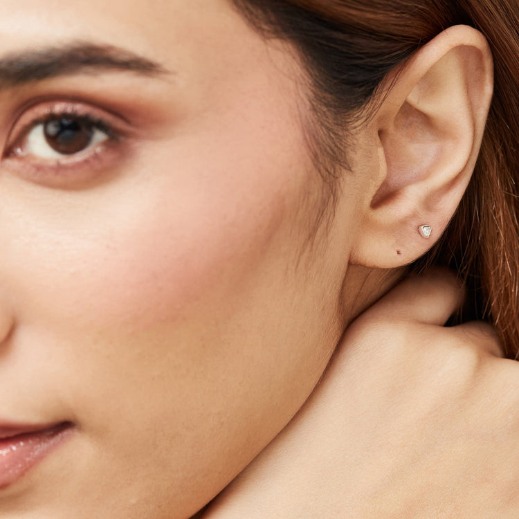 Model wearing minimal everyday jewellery – Mareeci handcrafted essentials