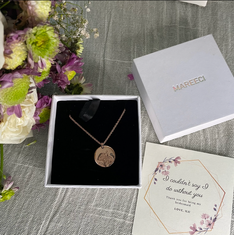 Custom engraved medallion bridal favor for bridesmaids by Mareeci