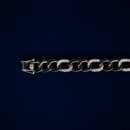 A view of the end side of the Effortless Edge bracelet, showing the solid construction, smooth internal finish.