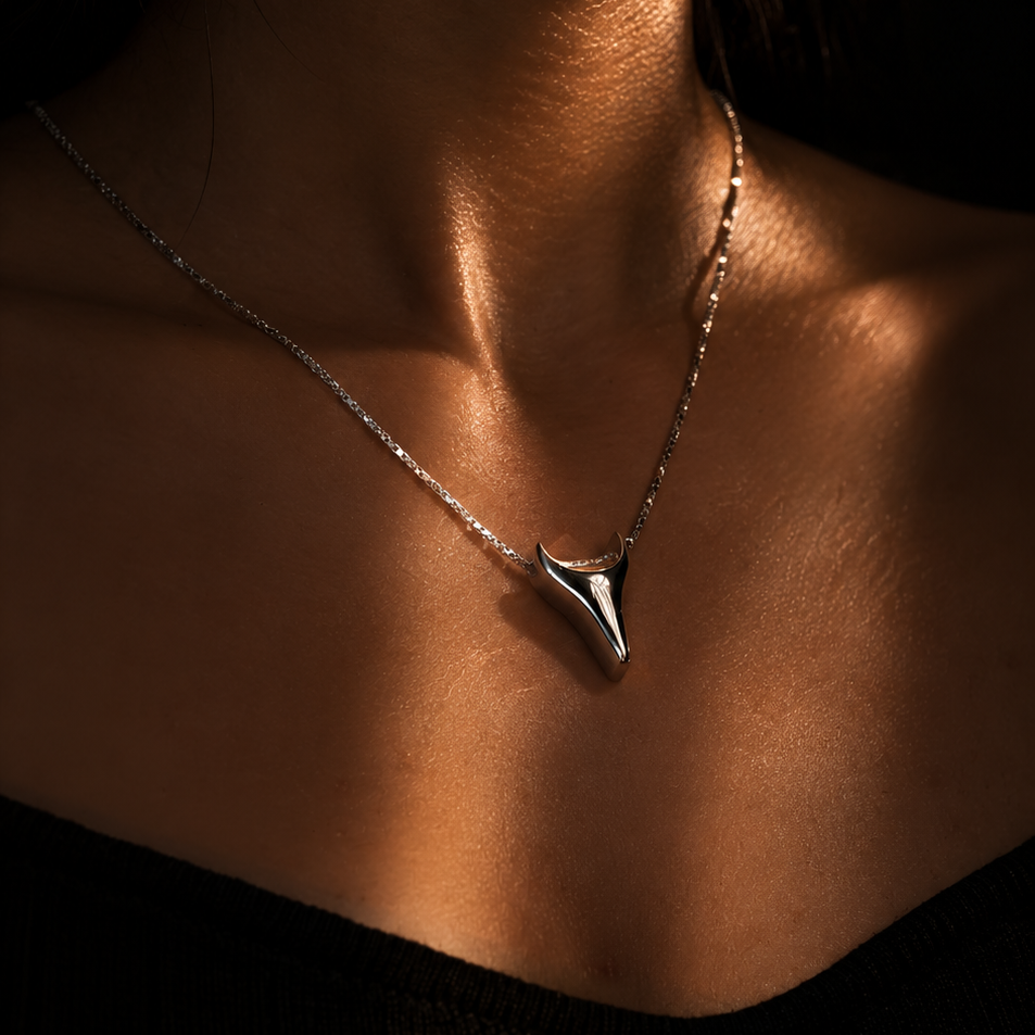 Steadfast Pendant in 925 Silver