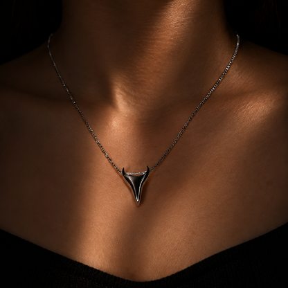 Steadfast Pendant in 925 Silver
