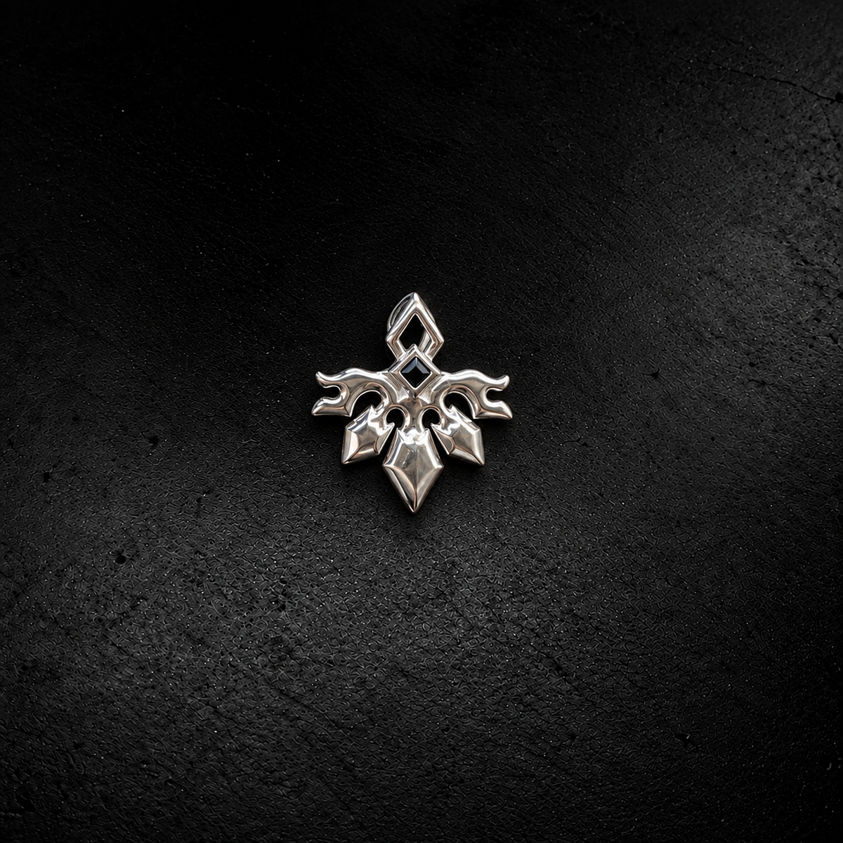 Blaze Pendant in 925 Silver