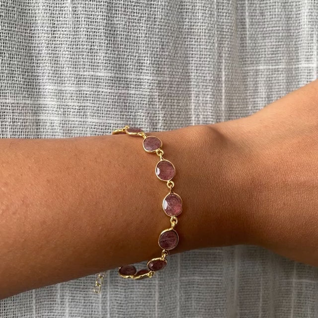 Strawberry quartz bracelet in 925 silver with open bezel setting